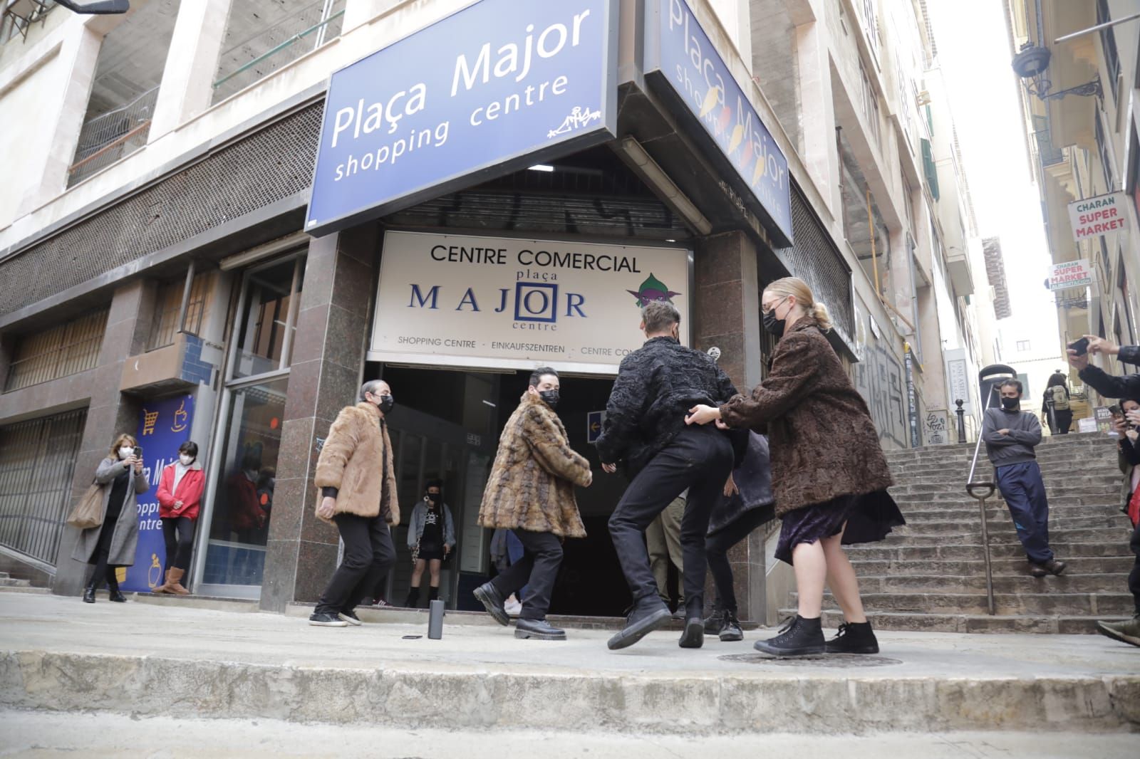 El teatro sale a la calle para celebrar su día