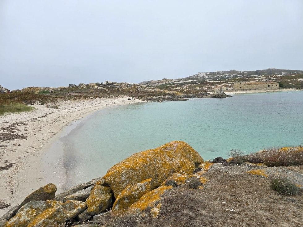 La isla de Sálvora, una de las joyas del Parque Nacional de las Islas Atlánticas de Galicia.