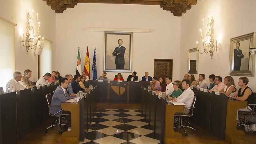 La Diputación Cáceres tendrá representación en 103 organismos y entidades