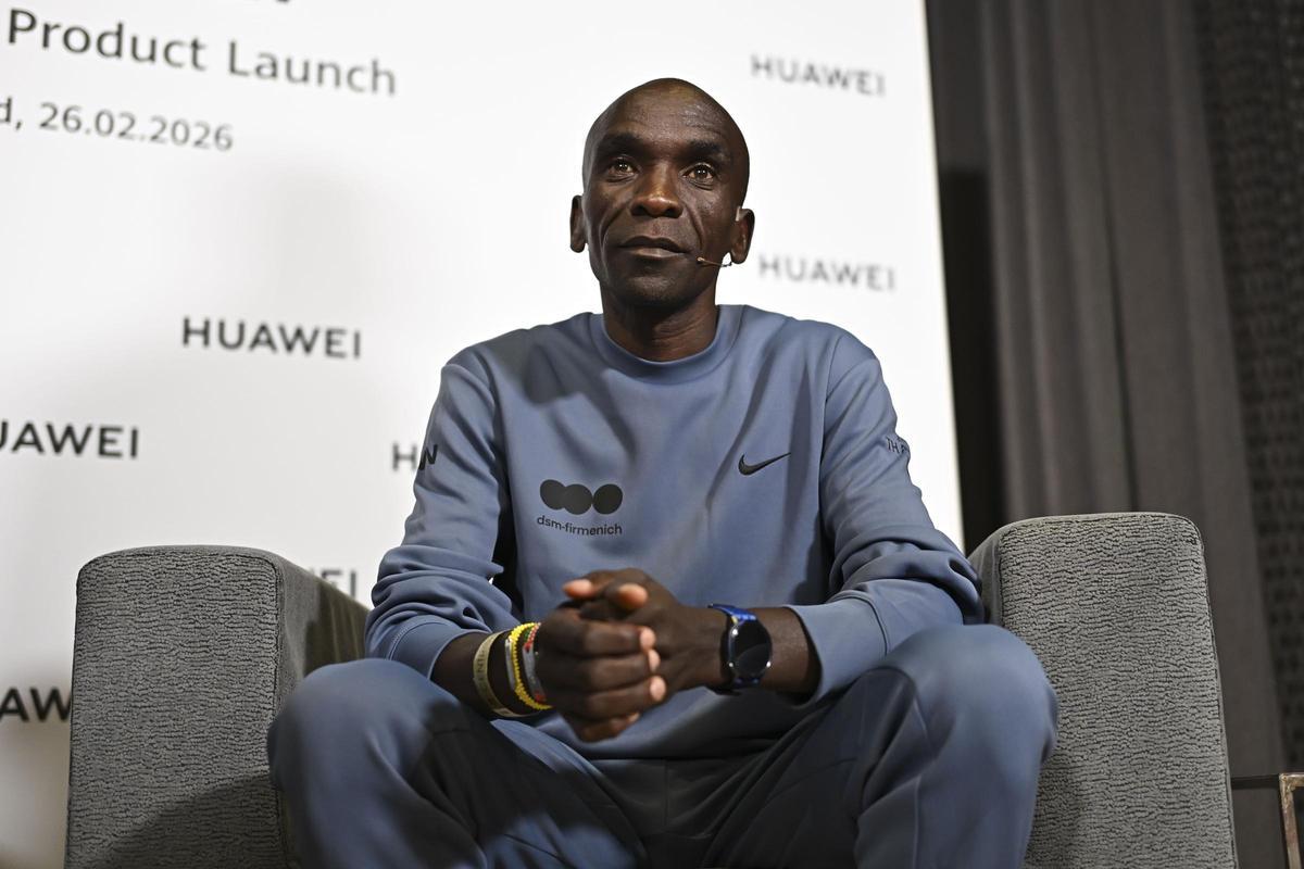 El atleta keniano Eliud Kipchoge, dos veces campeón olímpico de maratón, durante la rueda de prensa ofrecida este jueves en Madrid