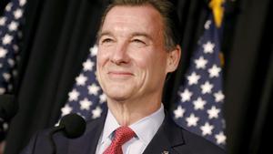 Tom Suozzi, tras ganar la elección especial para el tercer congresista de Nueva York.