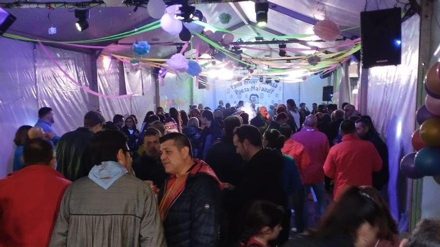 Tardeo de la Falla Micer Rabasa con Jose Coll como DJ