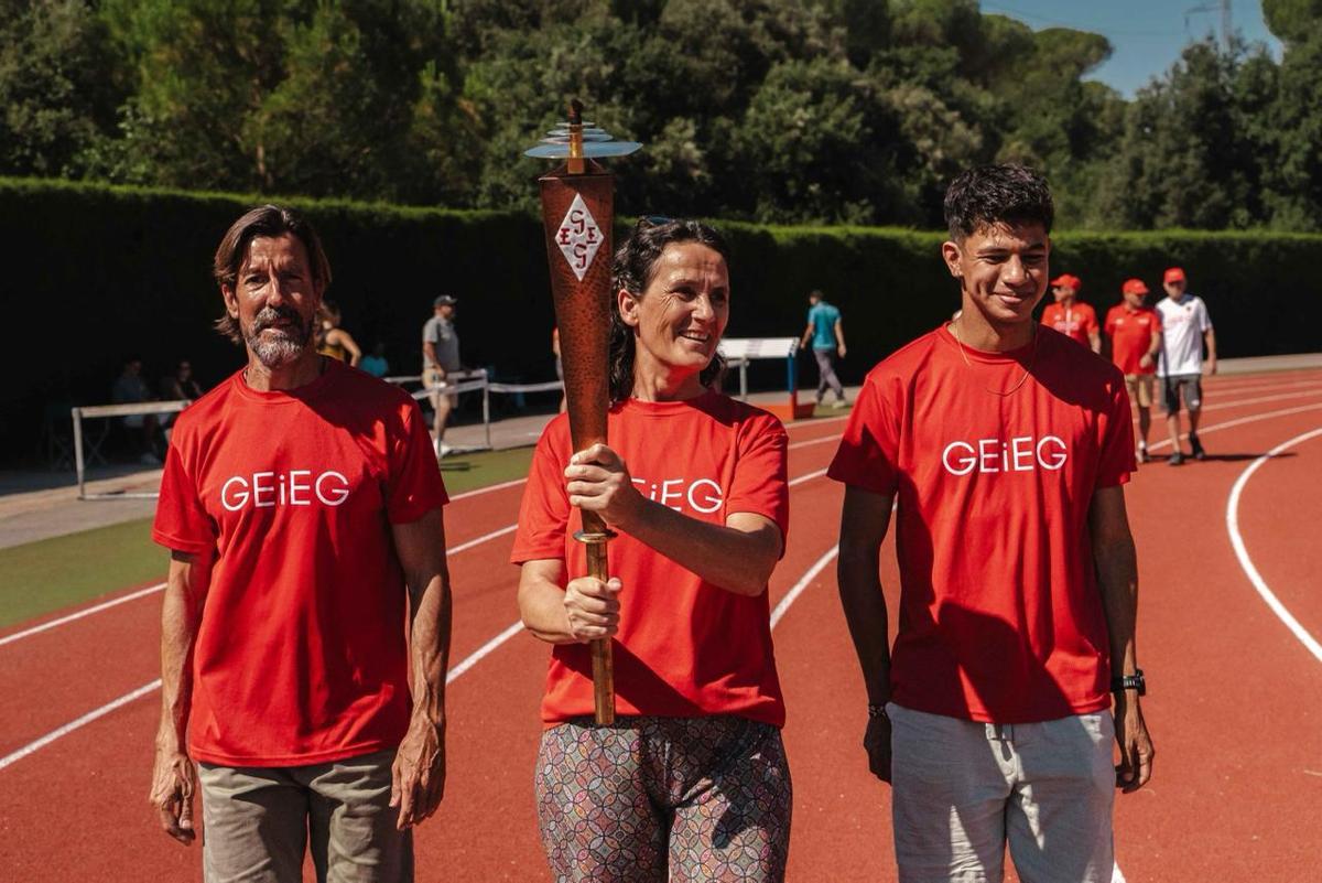 La volta simbòlica amb la torxa ha estat el moment més emotiu de la jornada