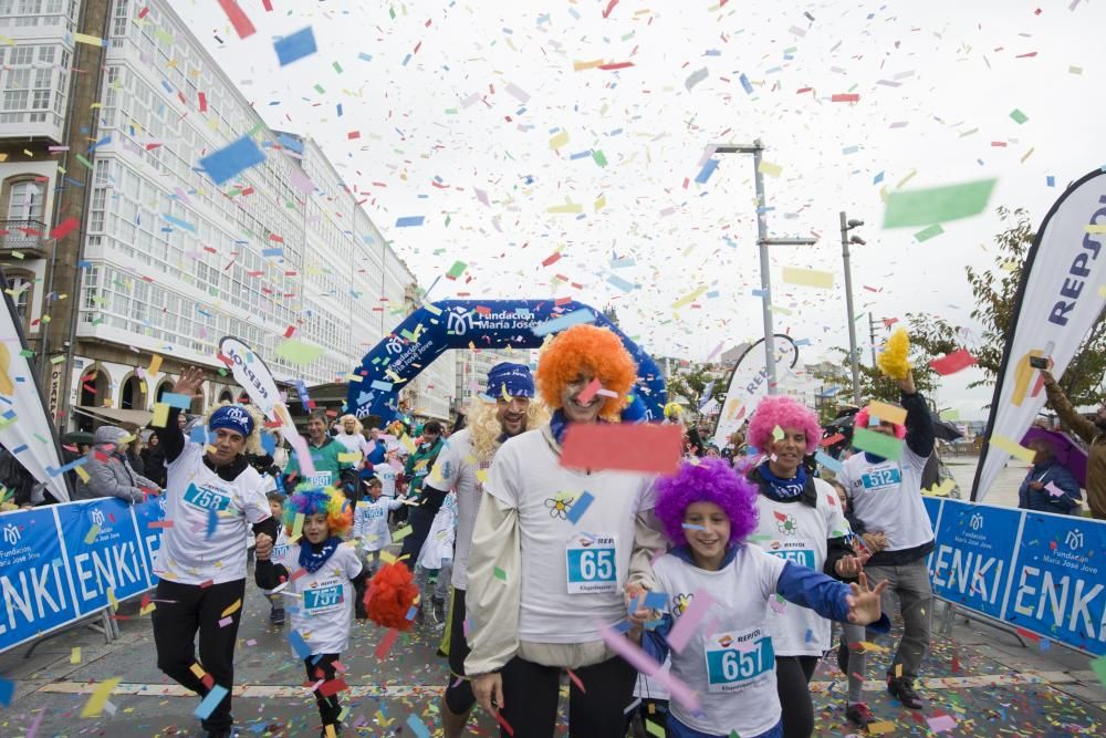 Más de 9.000 personas participan en la sexta Carrera ENKI en A Coruña.