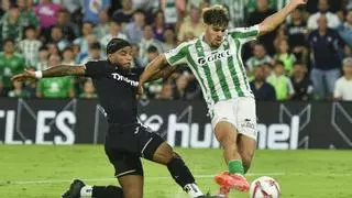 El Betis gana al ritmo de Lo Celso con los goles de Abde y Vitor Roque (2-0)