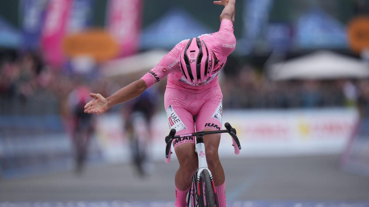 La etapa 17 del Giro de Italia, en imágenes