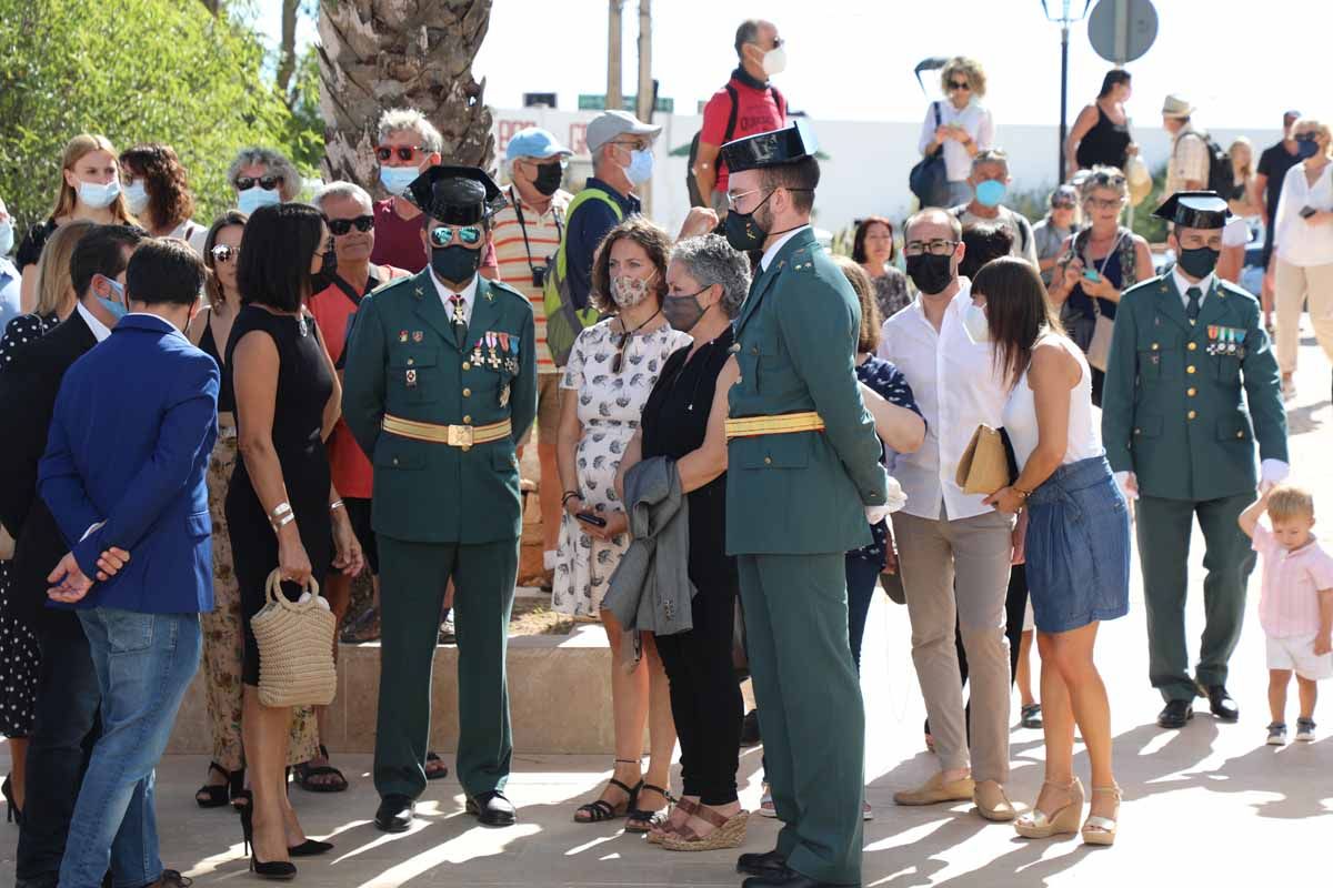 Misa, procesión y 'ball pagès' en el Pilar de la Mola