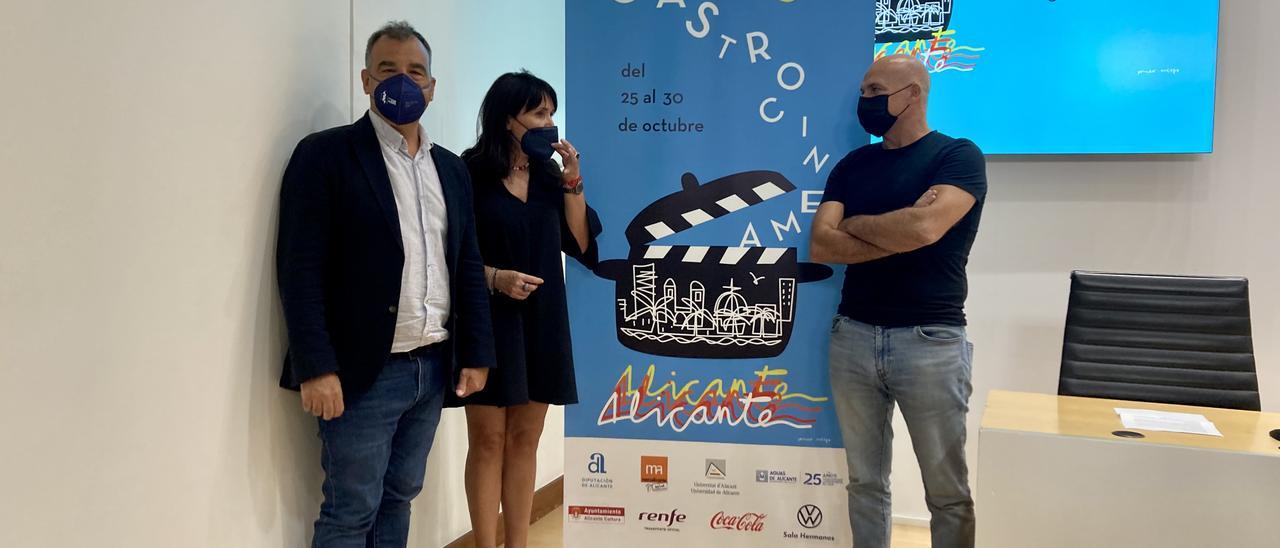 Presentación del cartel de Gastro Cinema, con Vicente Seva, Julia Parra y Javier Crespo