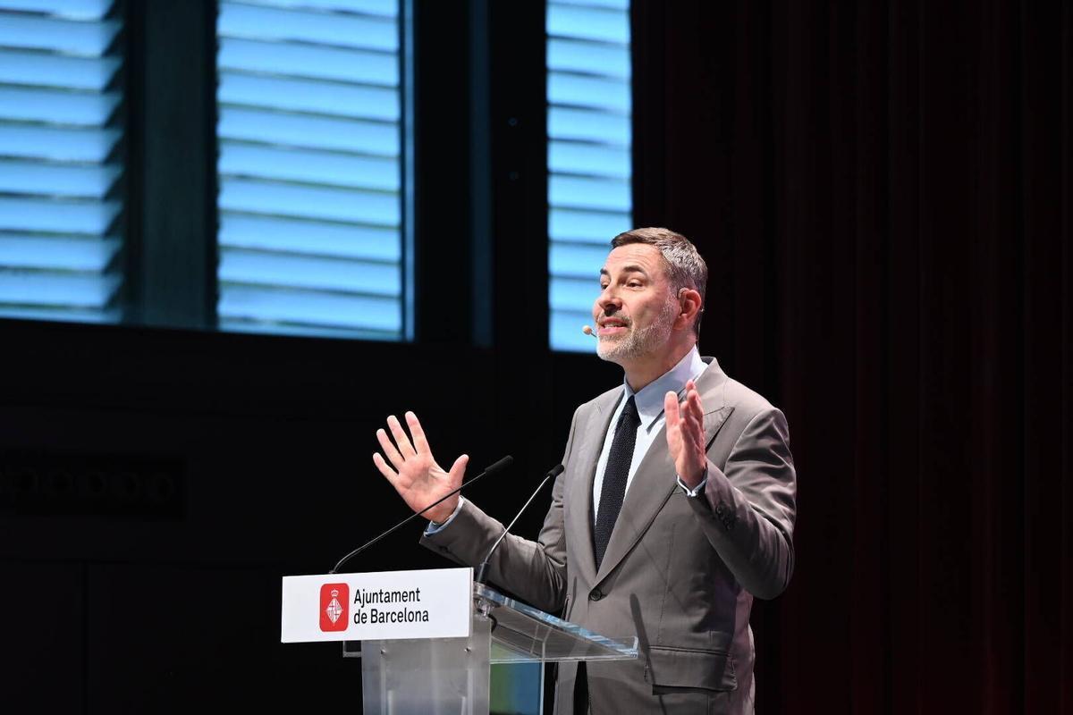 El escritor británico David Walliams, durante su pregón de lectura para la edición 2024 de la Diada de Sant Jordi