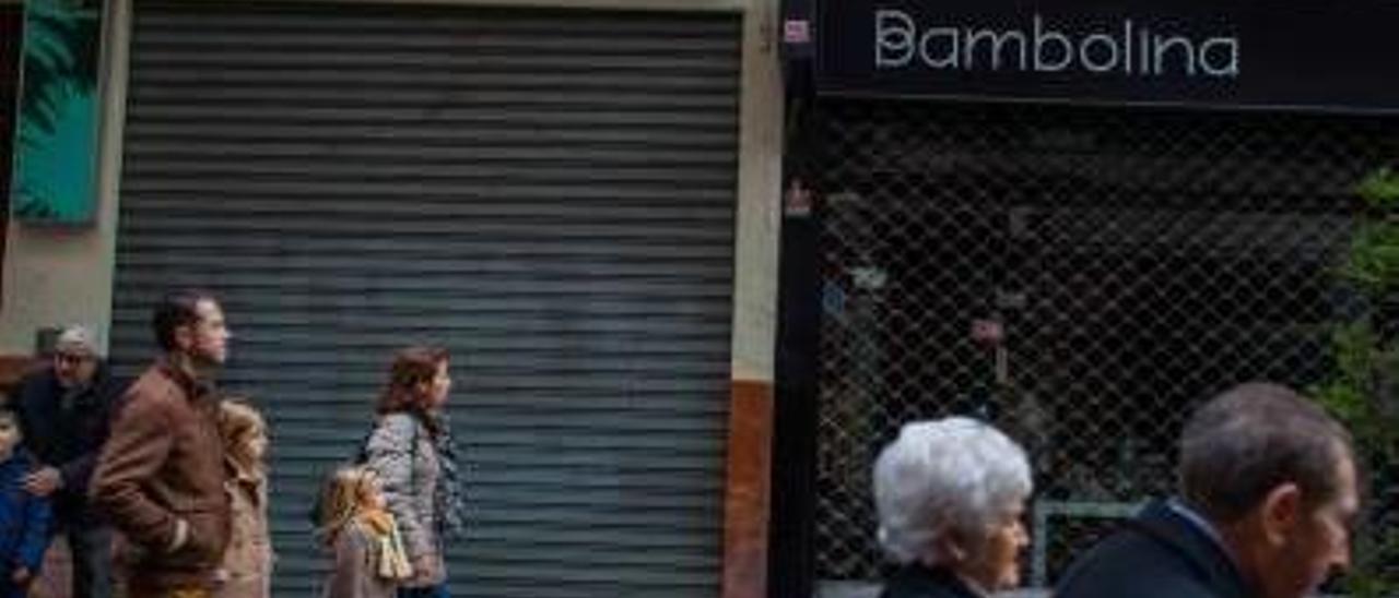 Comercios cerrados en el centro de Elche