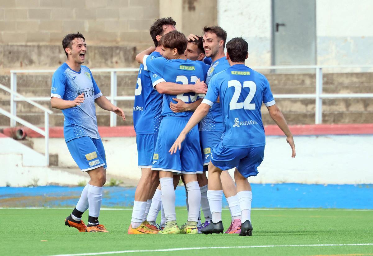 El FC La Seu d'Urgell ho té tot de cara per pujar a Primera Catalana