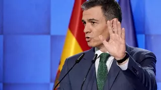 Sánchez confirma que el Consejo de Ministros ha aprobado la prórroga a 2025 del impuesto energético