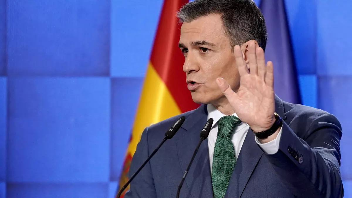Sánchez aprieta en Valencia