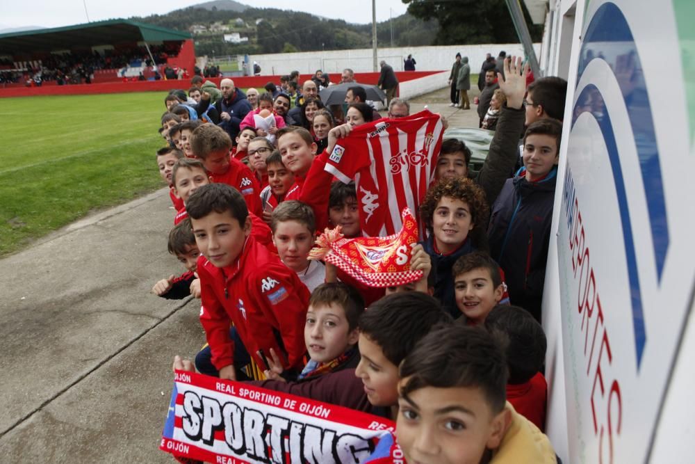 Entrenamiento del Sporting en Navia