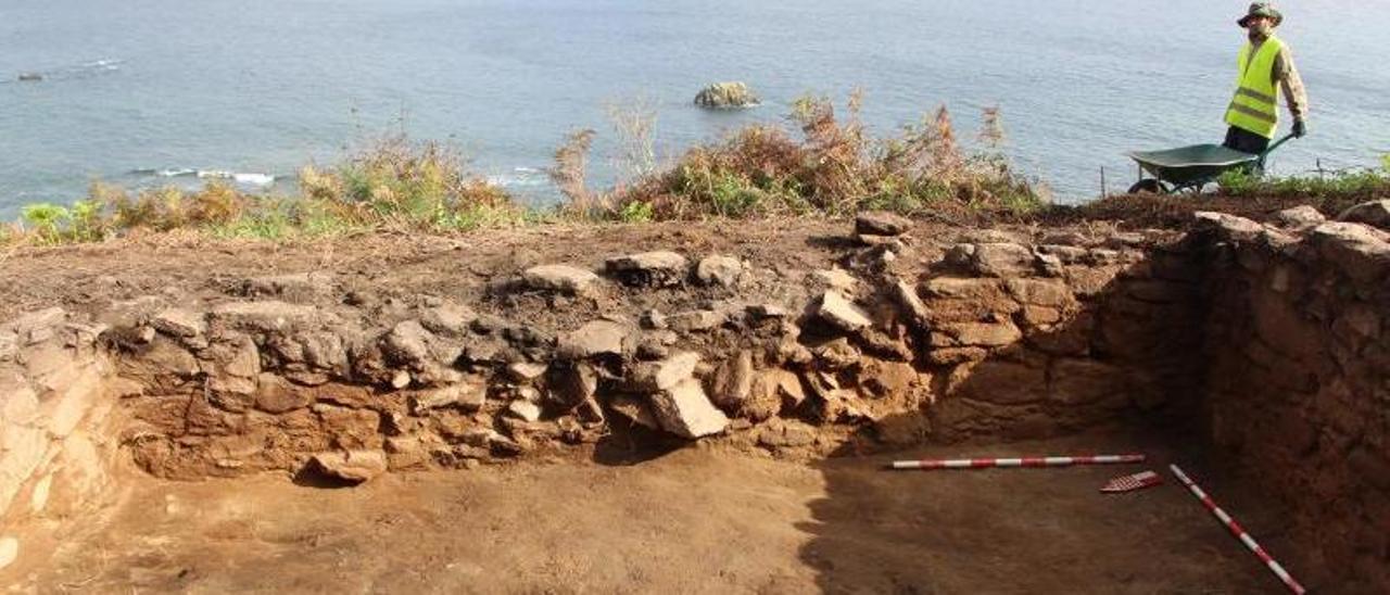 La estructura excavada en el Castelo dos Mouros.   | // GEATT