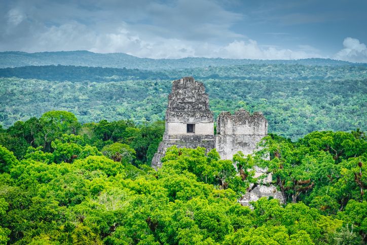Uno de los templos de Tikal.