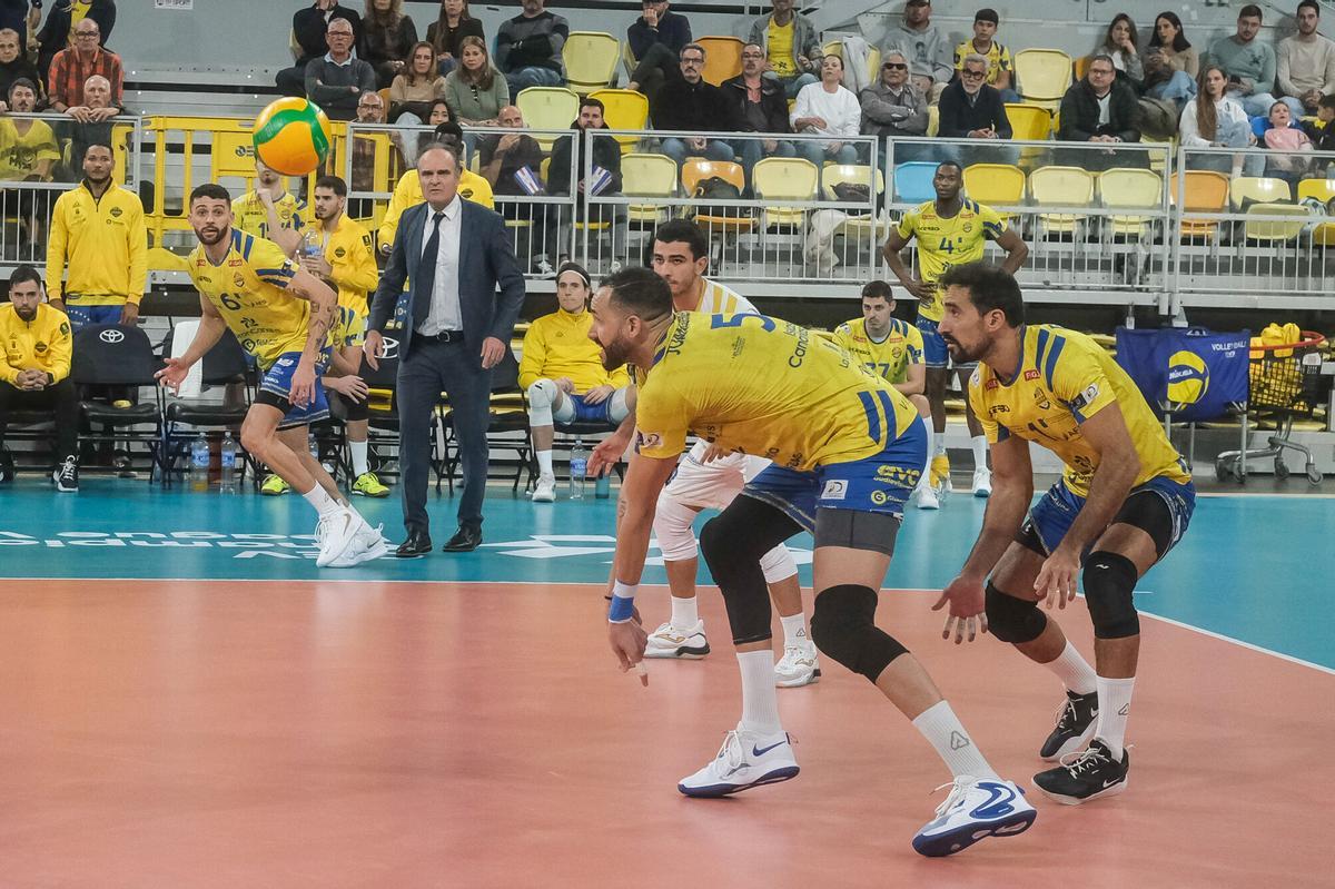 Partido Guaguas-Praga de Champions League