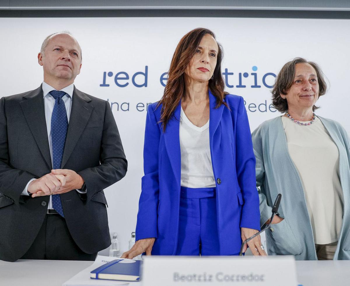 Corredor rebutja la responsabilitat de Red Eléctrica i descarta dimitir Corredor rebutja la responsabilitat de Red Eléctrica i descarta dimitir