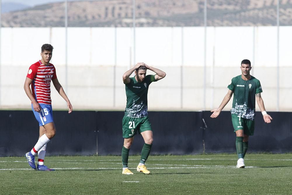 Las imágenes del Recreativo Granada-Córdoba CF