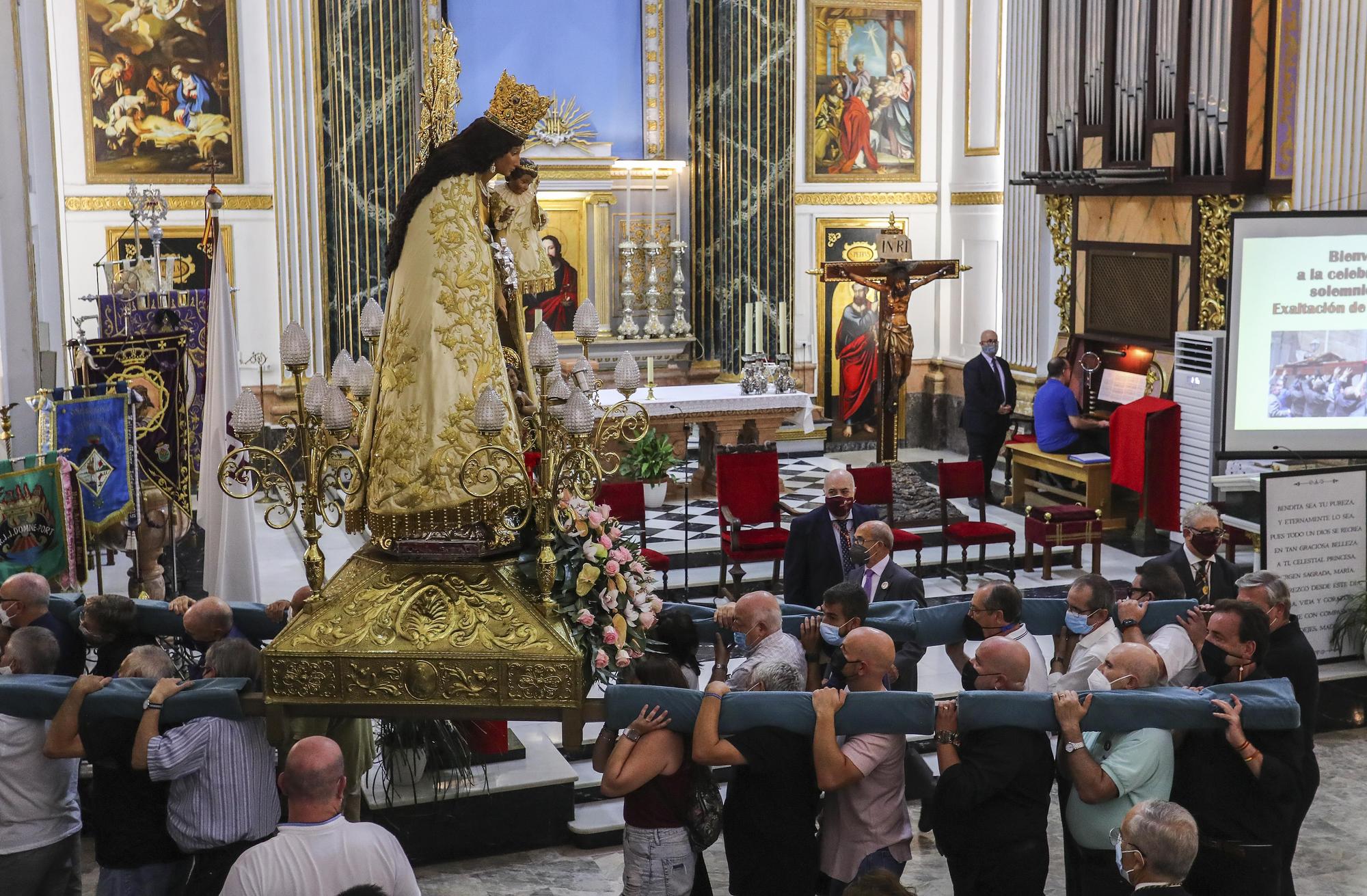 La Virgen vuelve a procesionar con público