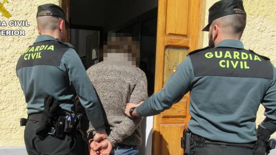 La Guardia Civil de San Vicente ha realizado la detención a las 13.00 horas