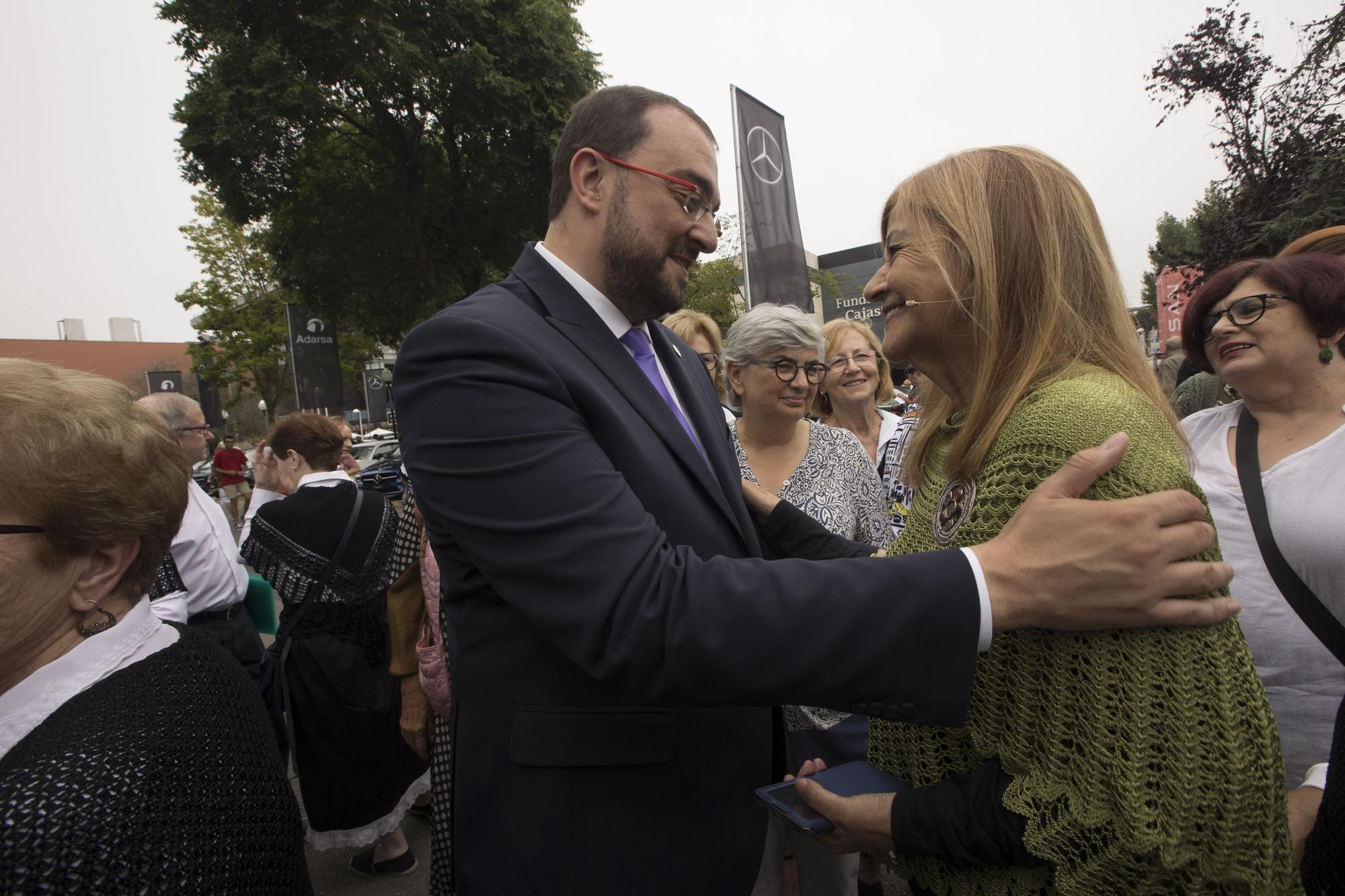 En imágenes: La visita de Adrián Barbón a la Feria de Muestras