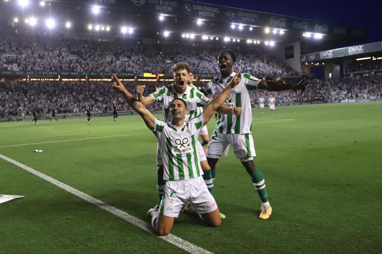 Las imágenes del Córdoba CF-Ponferradina del play off de ascenso a Segunda