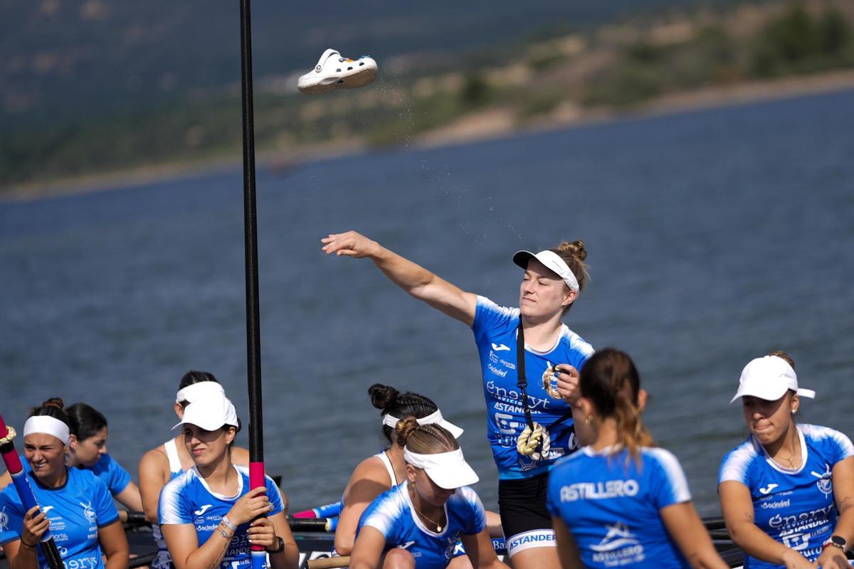 La Liga de Traineras arranca por primera vez en Madrid con 450 remeros en el embalse de Riosequillo.