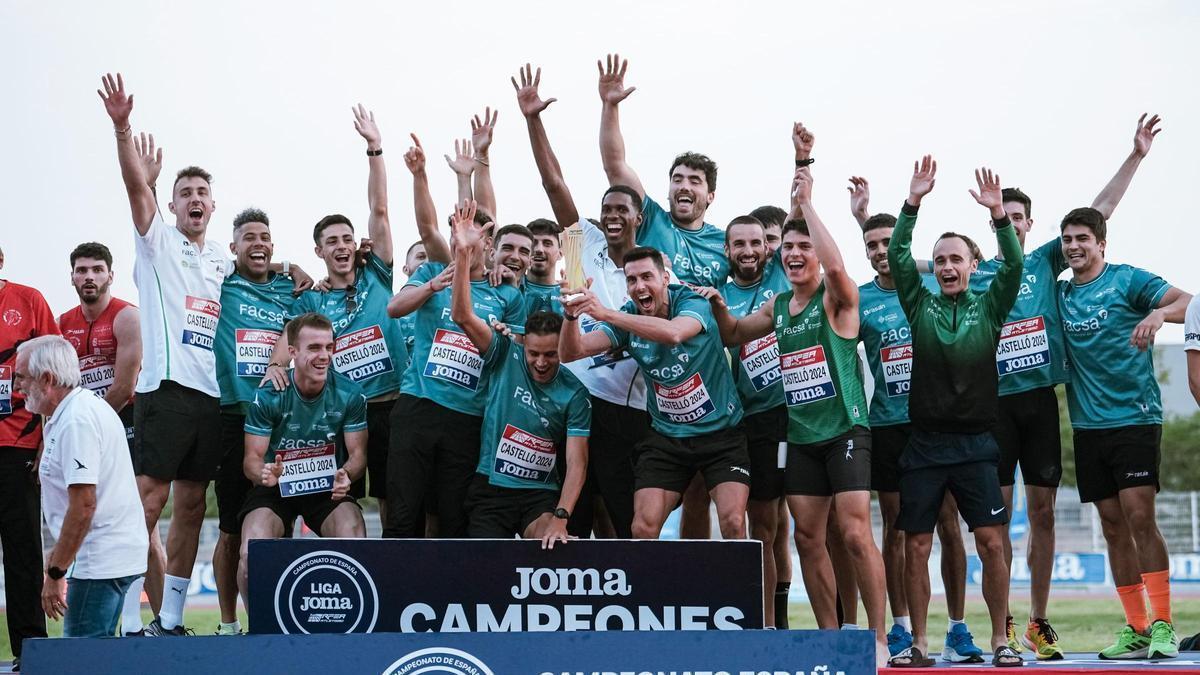 El Facsa-Playas de Castellón celebra su último título, el decimosexto consecutivo