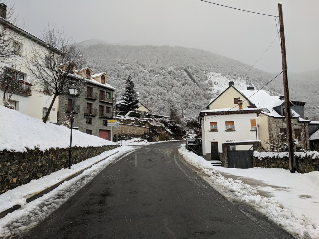 Jaca, paraíso blanco en el Pirineo aragonés.