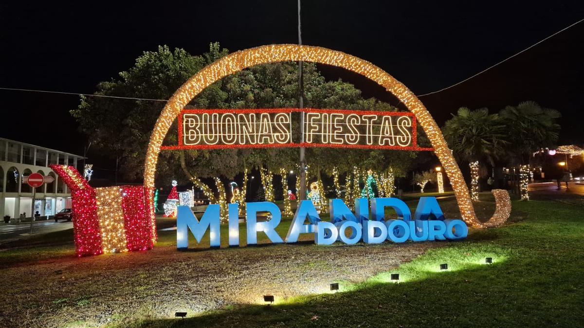 GALERÍA | Miranda do Douro enciende la Navidad