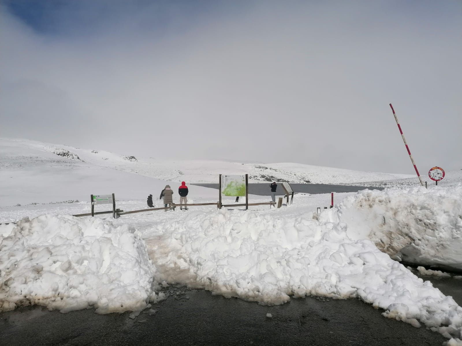 GALERÍA | Último sábado para disfrutar la nieve en la Laguna de Peces