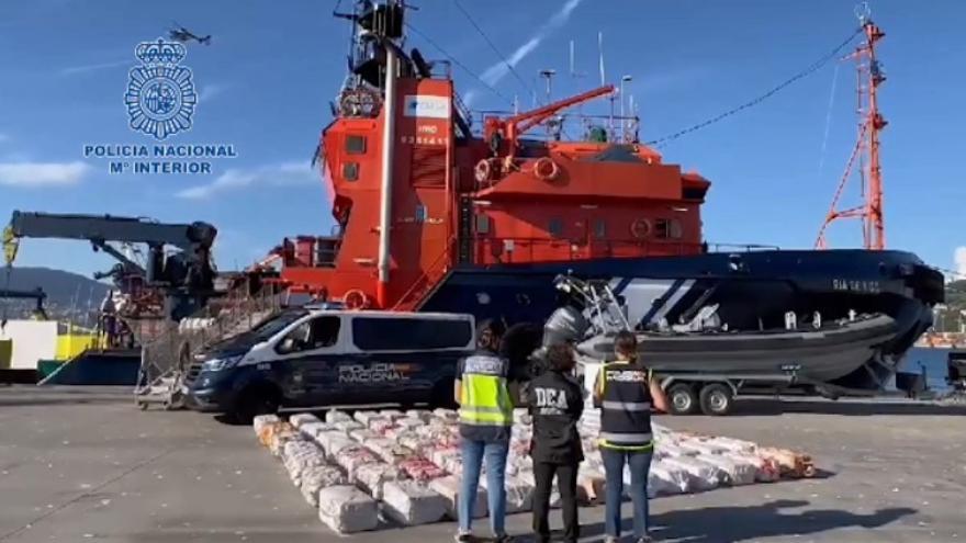 A la caza de narcos frente a Cíes: así acabó apresado el pesquero cargado con 2.300 kilos de cocaína