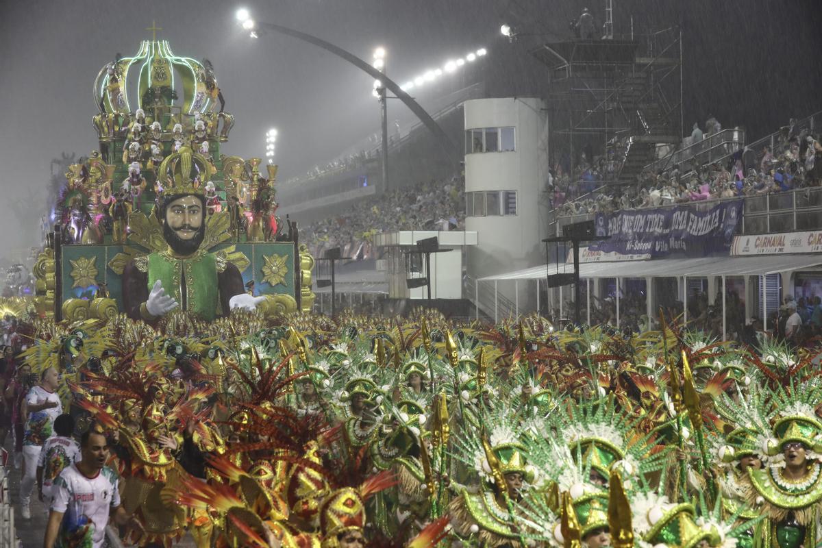 El carnaval de Sao Paulo recupera el esplendor tras la pandemia