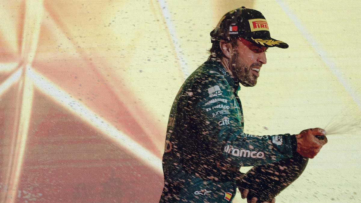 Alonso y Aston Martin esperan seguir descorchando el champagne en el podio esta temporada
