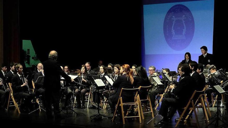 La Banda de Música de Mieres celebró ayer Santa Cecilia