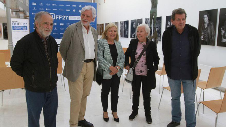 Echevarría y Queizán, ayer con Carmen Leyte, entre otros.  | // I.O.