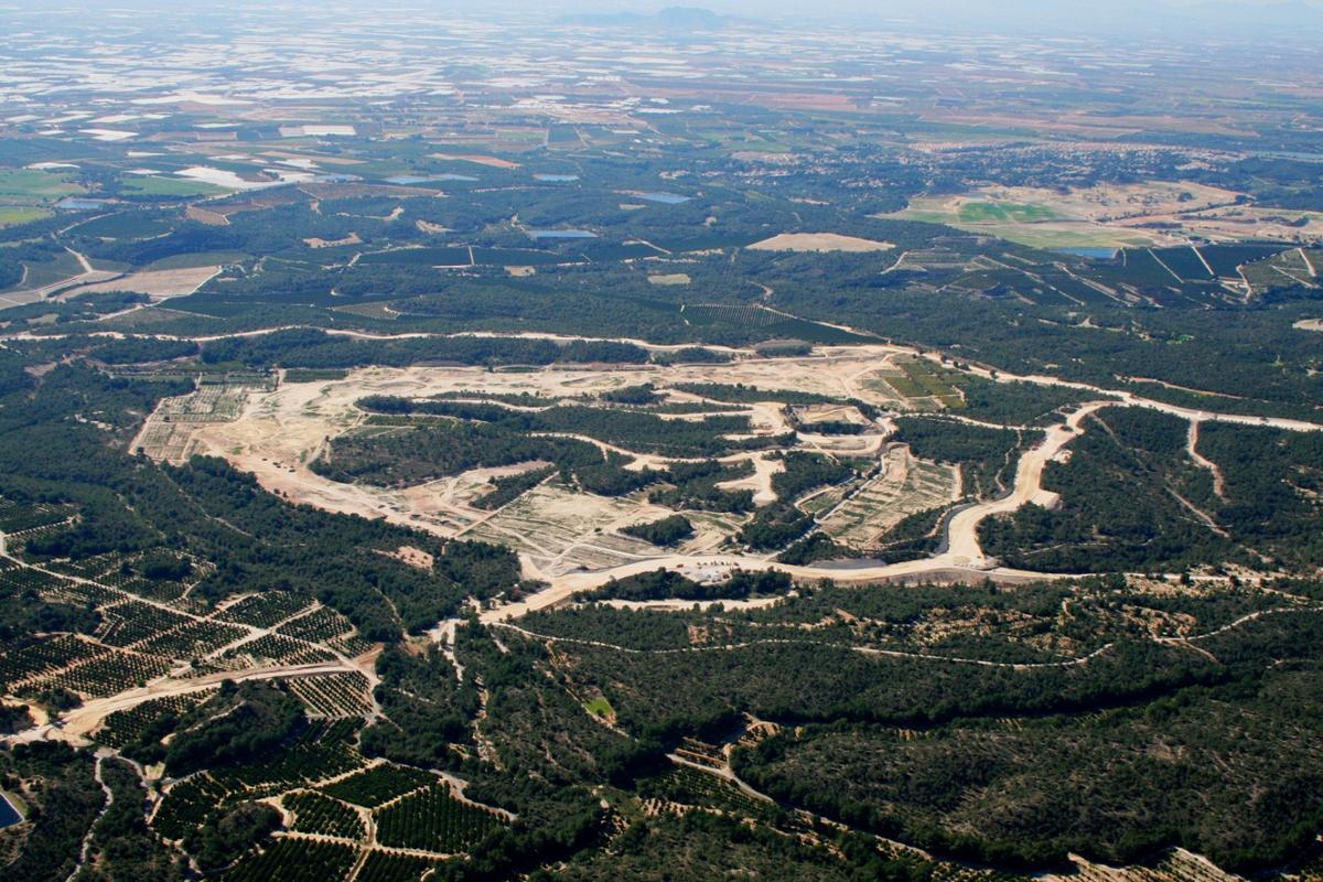 Vista aérea del PAU 21, con movimientos de tierras de las obras de urbanización (en 2007)