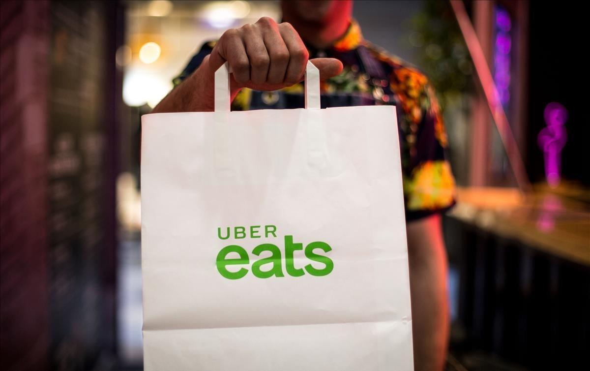 zentauroepp42777452 uber eats llega a barcelona  el180404173731