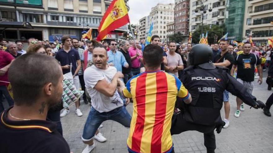 Disturbios en la manifestación del último Nou d´Octubre.