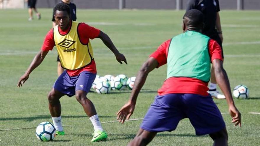 Marlos Moreno, dilluns a l&#039;entrenament a Riudarenes.