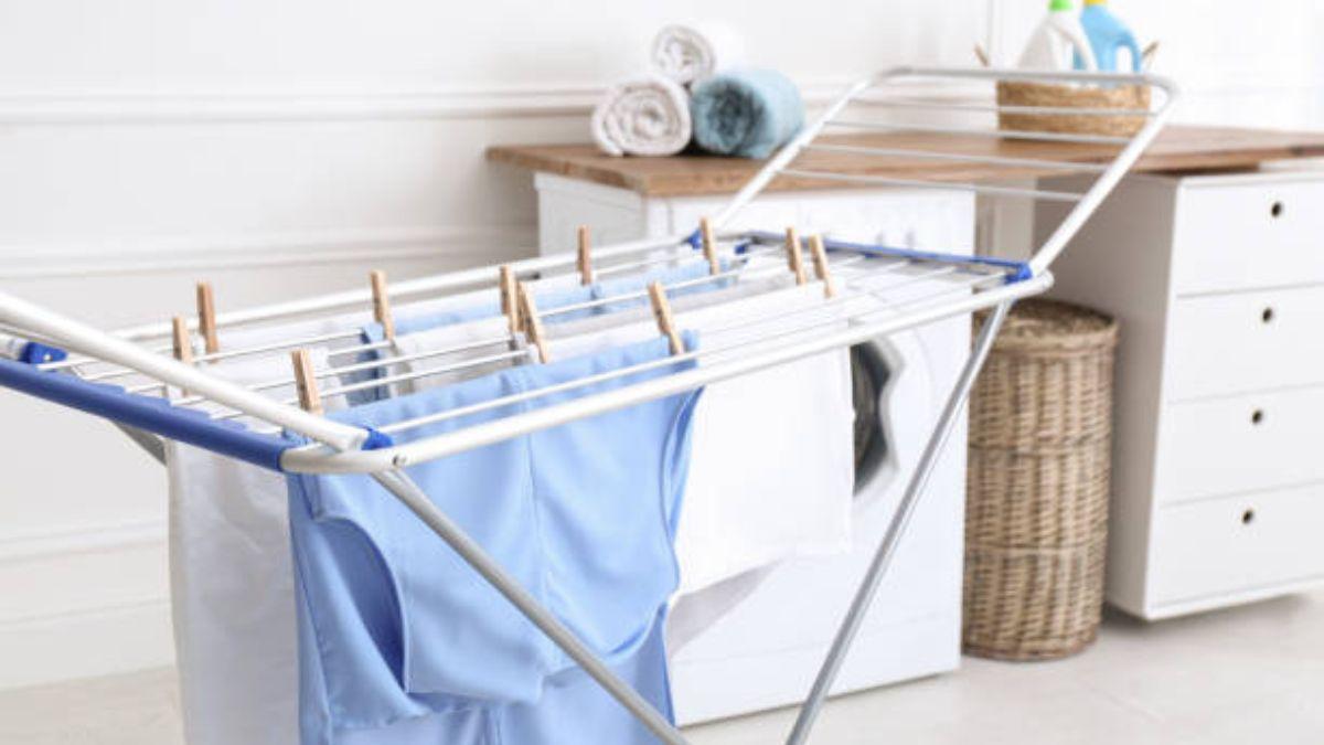 Cinco trucos para secar la ropa dentro de casa y olvidarte del problema de la humedad