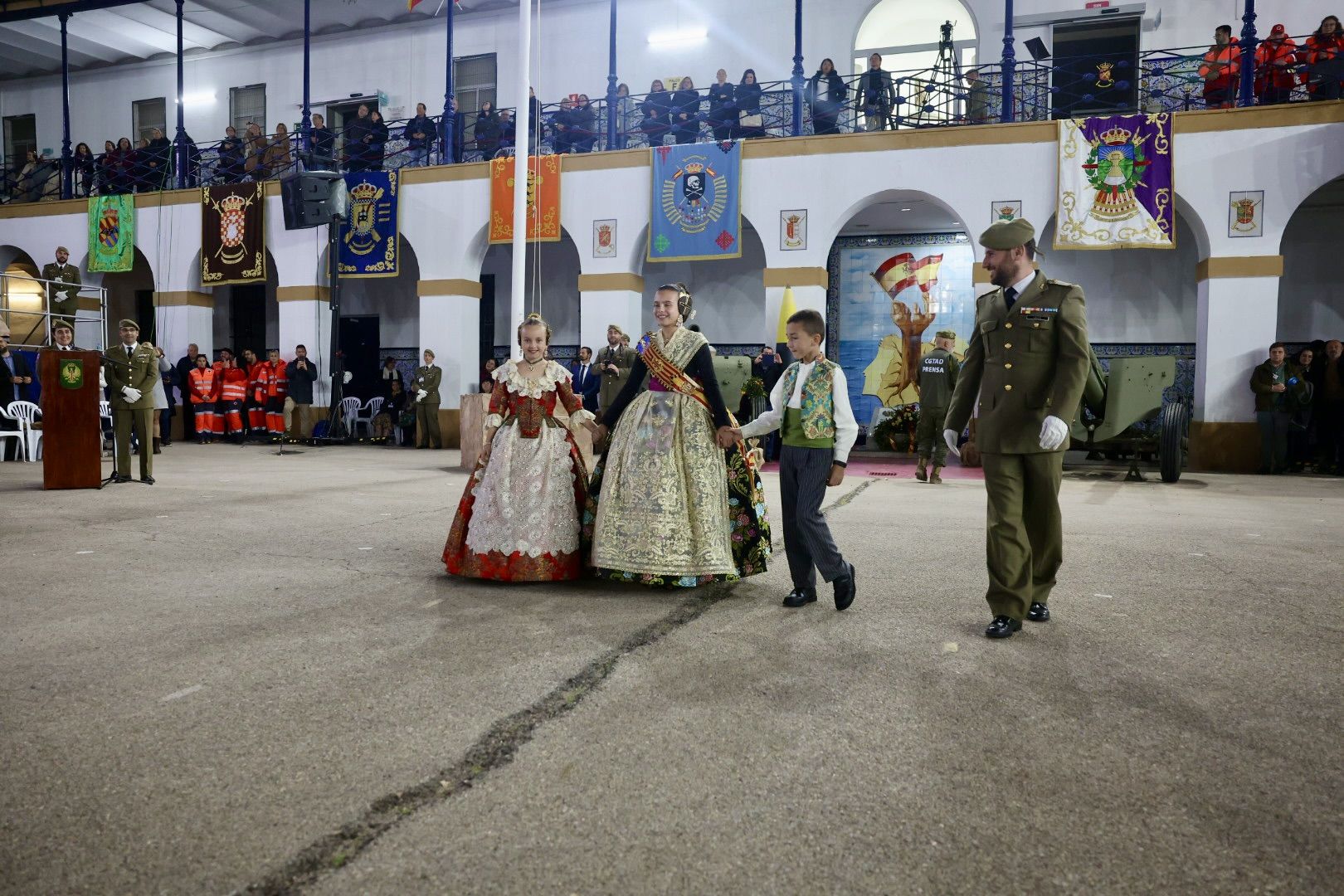 Homenaje de las Fuerzas Armadas y Guardia Civil a las Fallas de València de 2024