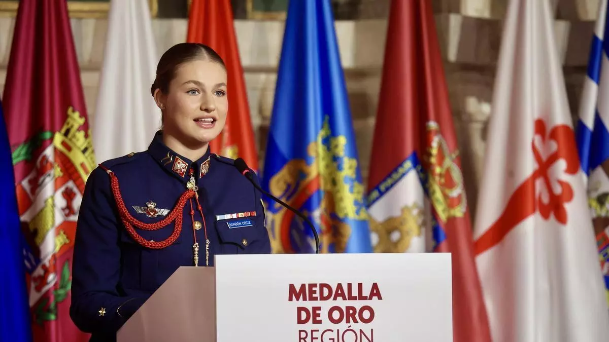La princesa Leonor, una ‘Cowboy de la A3’ en su visita a Murcia