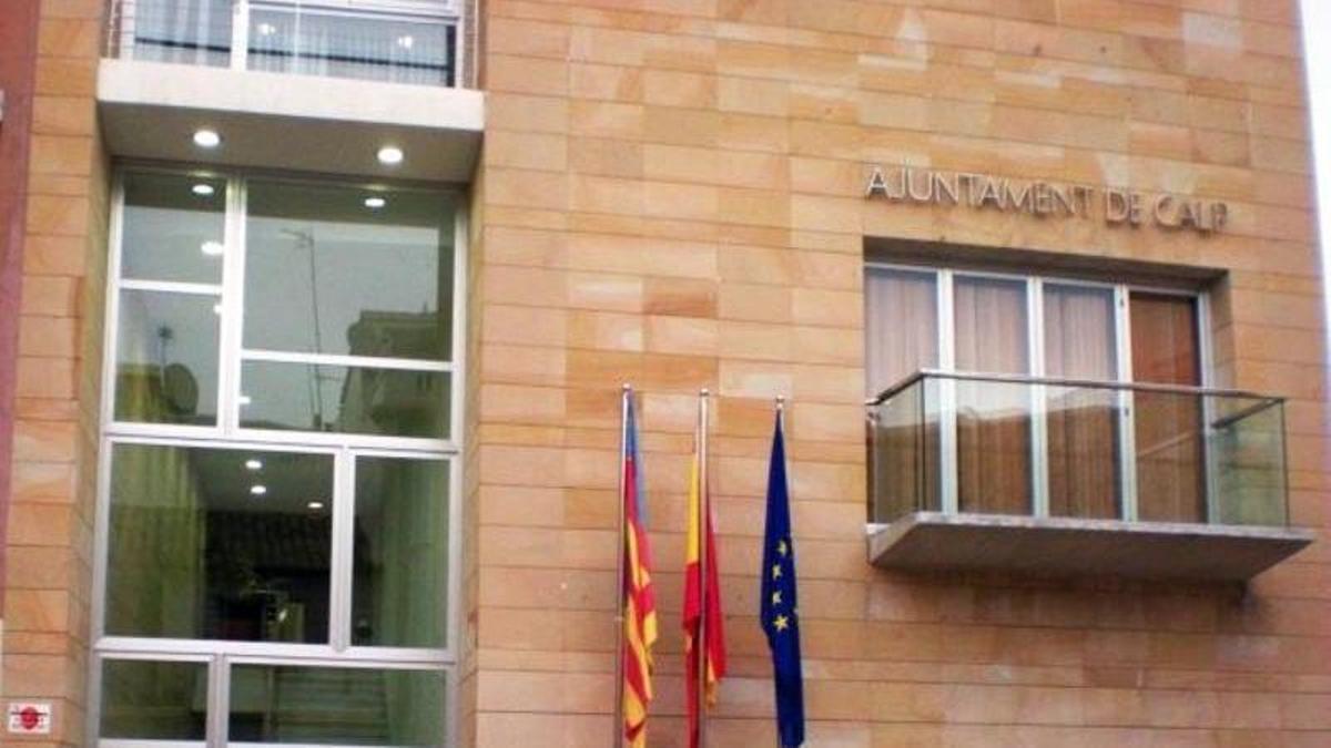 Ya está en el BOE: el Ayuntamiento de Calp convoca seis plazas por promoción interna