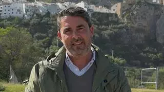 El alcalde de Zuheros renuncia a ir en el número dos del PSOE al Senado por Córdoba para facilitar el acuerdo con Frente Amplio