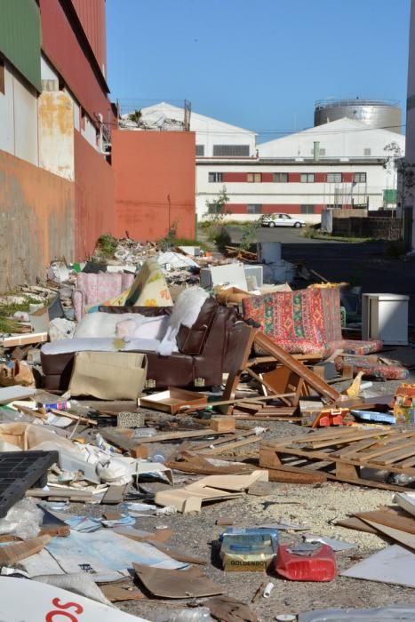 POLIGONOS INDUSTRIALES EN TELDE MAL ESTADO