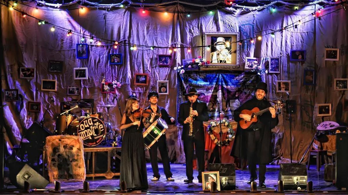 ‘El Funeral’ más divertido de la historia de Aragón vuelve al Teatro de las Esquinas de Zaragoza