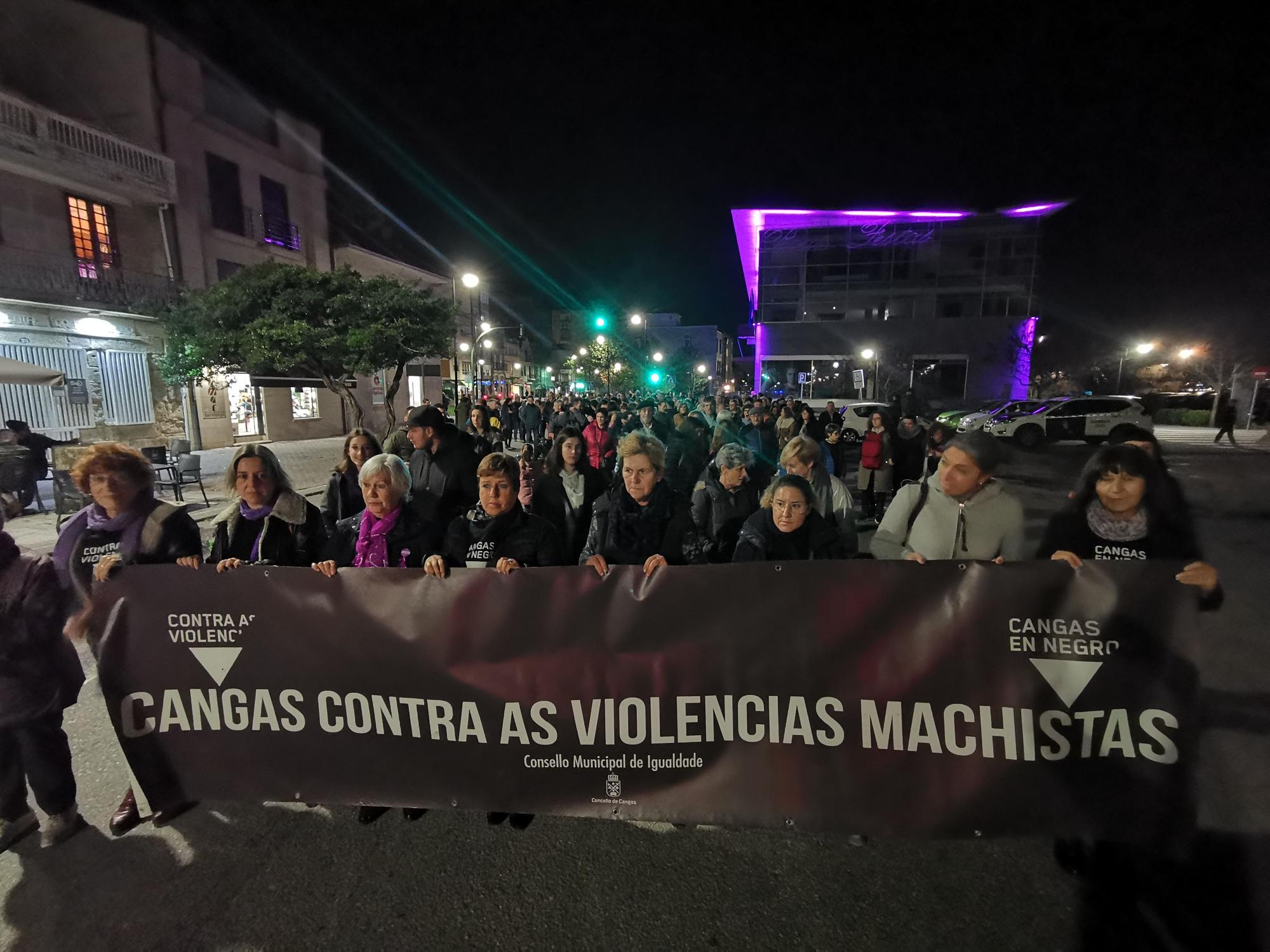 La celebración del Día Internacional contra las Violencias Machistas en Cangas