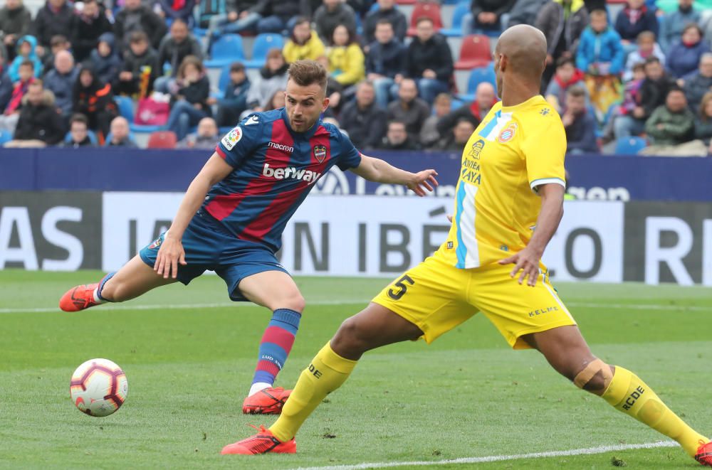 Levante UD - RCD Espanyol, en imágenes